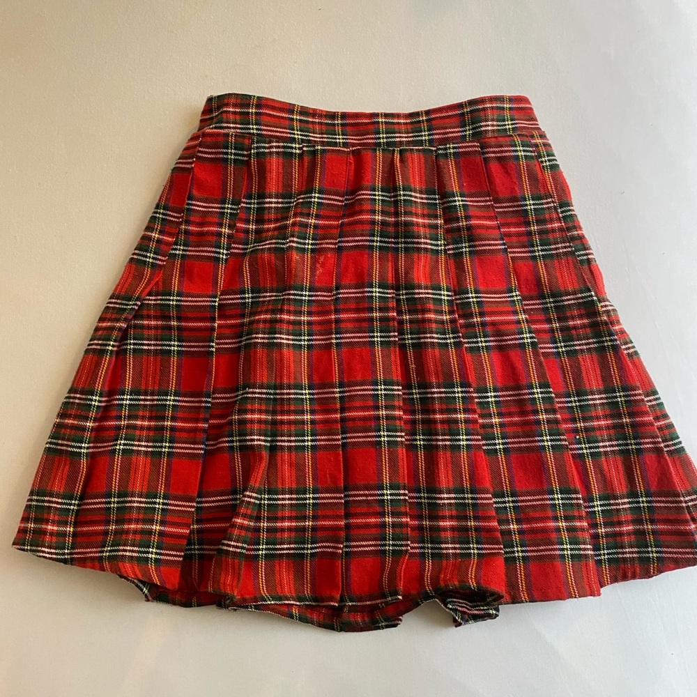 Pleated Japanese Skirt (Mouth Valley)